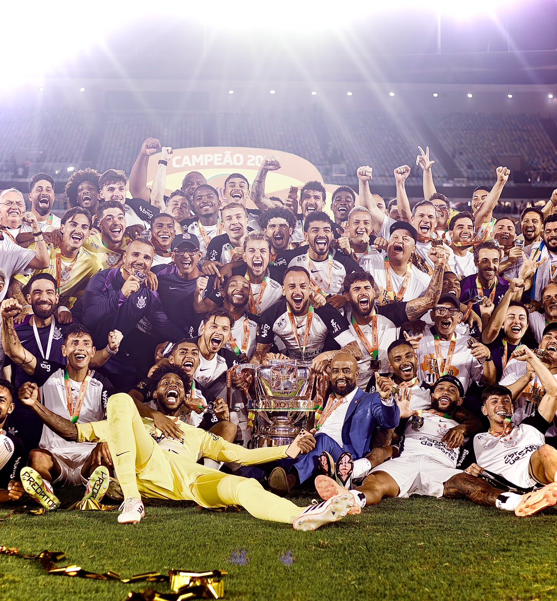 Time do Povo tweet media