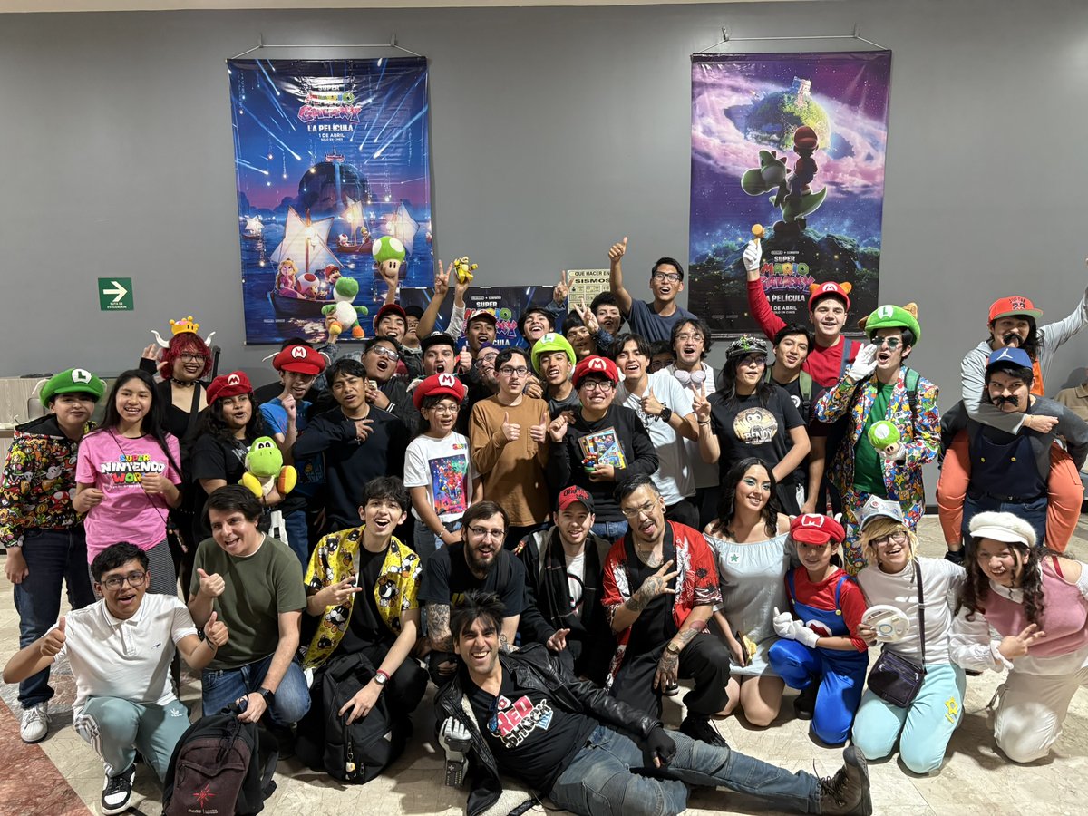 RedShockInc's tweet photo. Gracias a TODOS los que nos acompañaron a nuestro FAN EVENT de #SuperMarioGalaxyLaPelicula! casi 100 RedShockianos la rompimos este 4 de Abril en @Cinepolis Diana 🫶🏻🫶🏻 Gracias por festejar 20 AÑOS de VIDEOS, esfuerzo, lágrimas y risas, son la mejor #comunidad del mundo! 🫂🫂 https://t.co/sfsONTOzYN