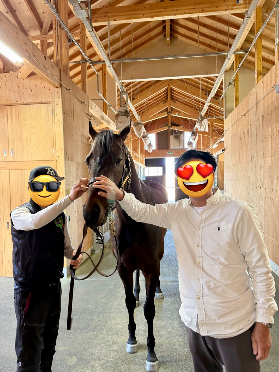 hell&near tweet media