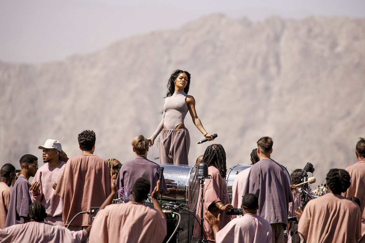 Complex Music tweet media