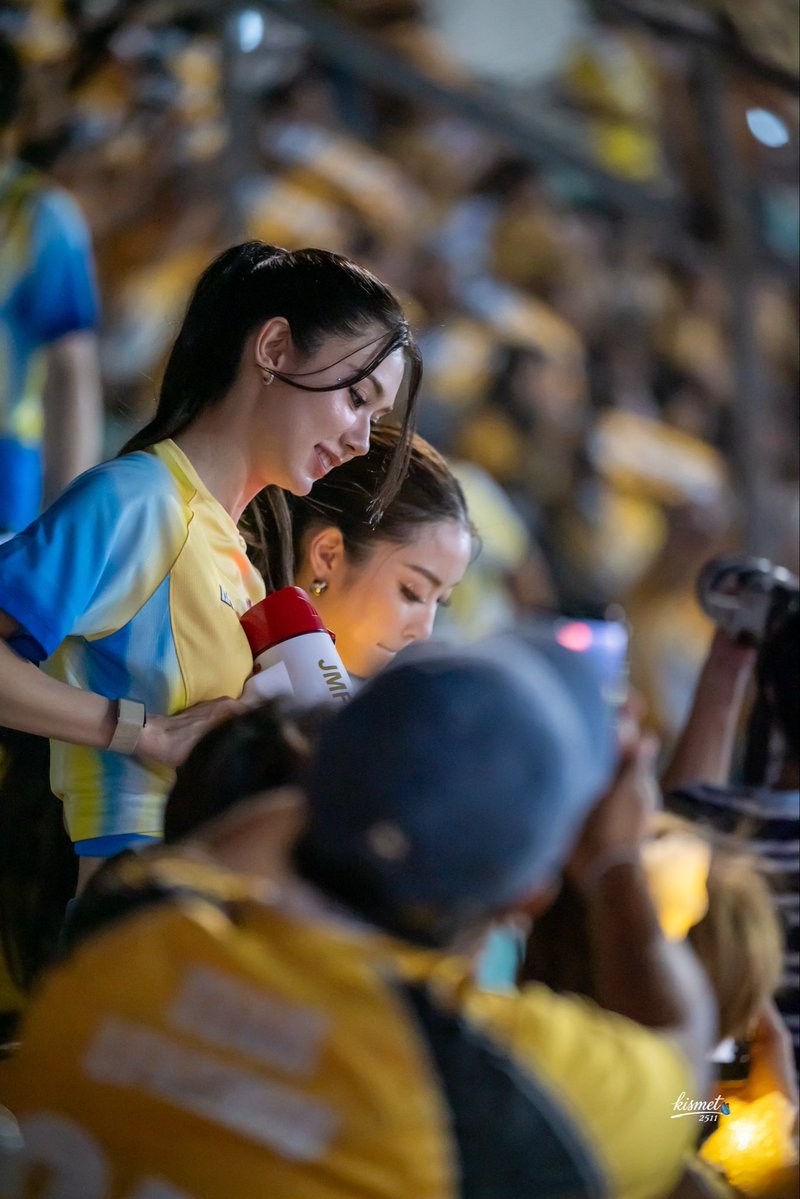 ถือกล้องไปติ่ง tweet media