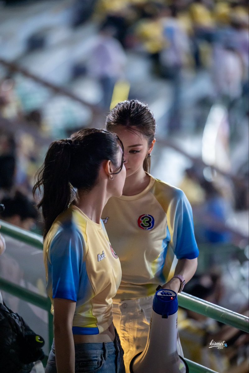 ถือกล้องไปติ่ง tweet media