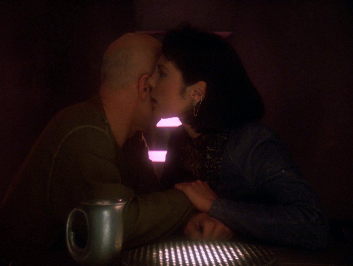 JanelleWaz's tweet photo. Ro: (Whispering) I know about Wesley.
Picard: WHAT?! #TNG #PreemptiveStrike #allstartrek https://t.co/muuHd6buAz