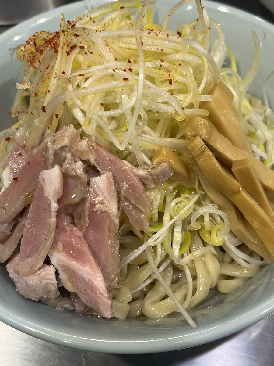 自家製中華そば 麺の虜 tweet media