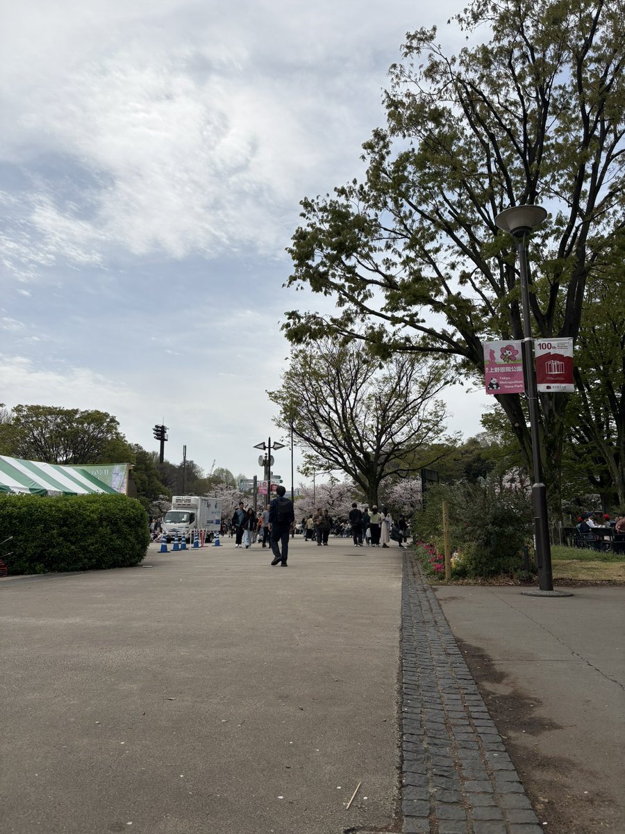 らーーの tweet media