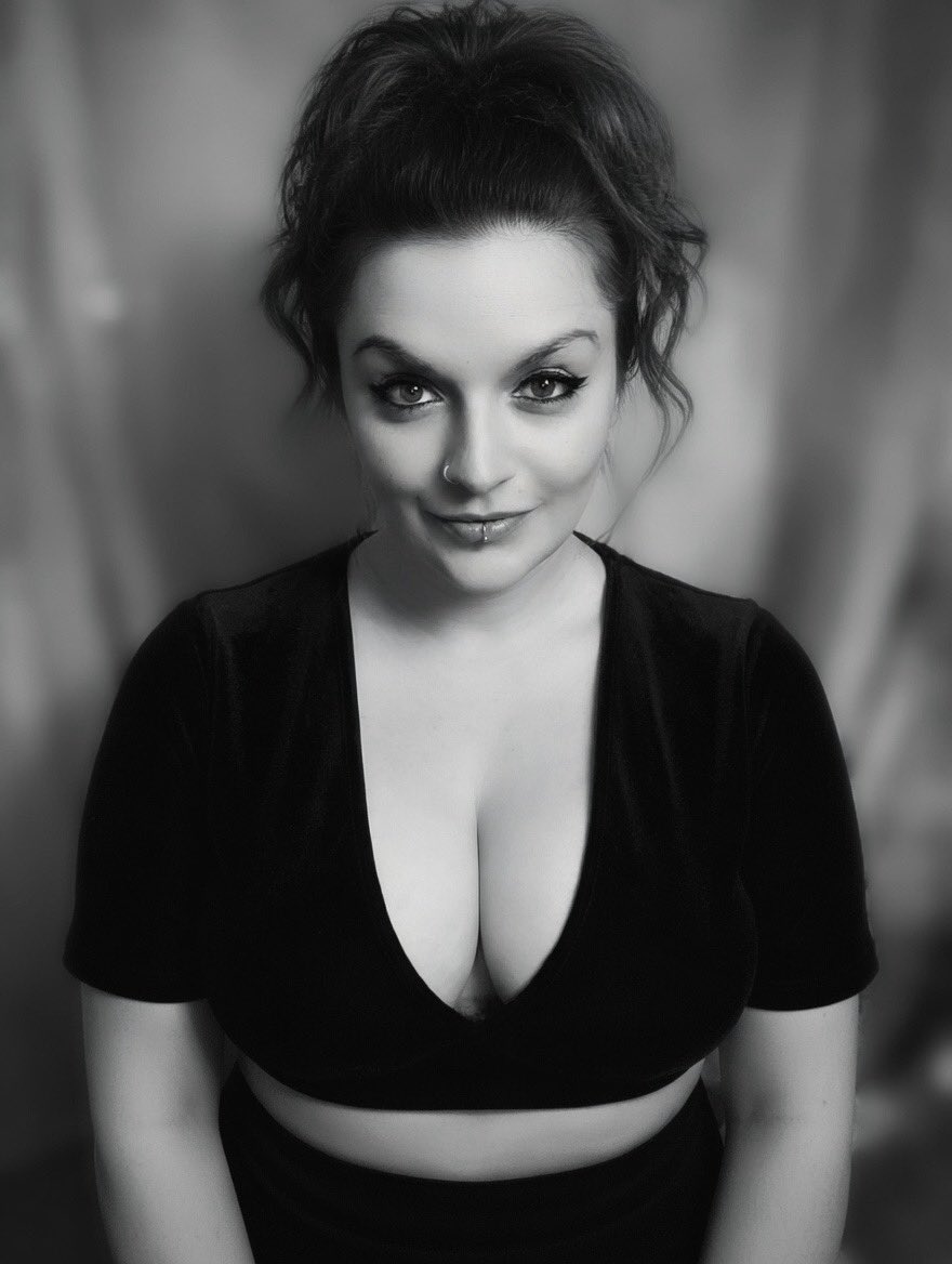 Ash 🤍 tweet media