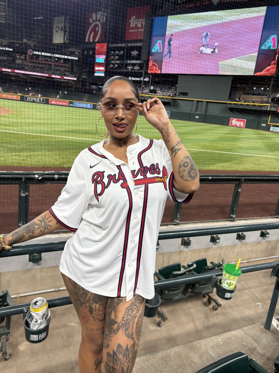 Nicole 🇵🇦 🇬🇹 tweet media