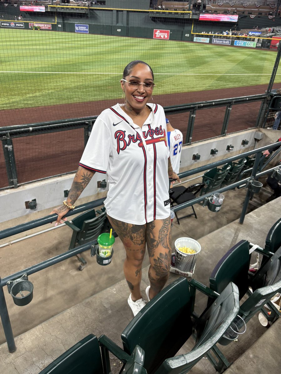 Nicole 🇵🇦 🇬🇹 tweet media