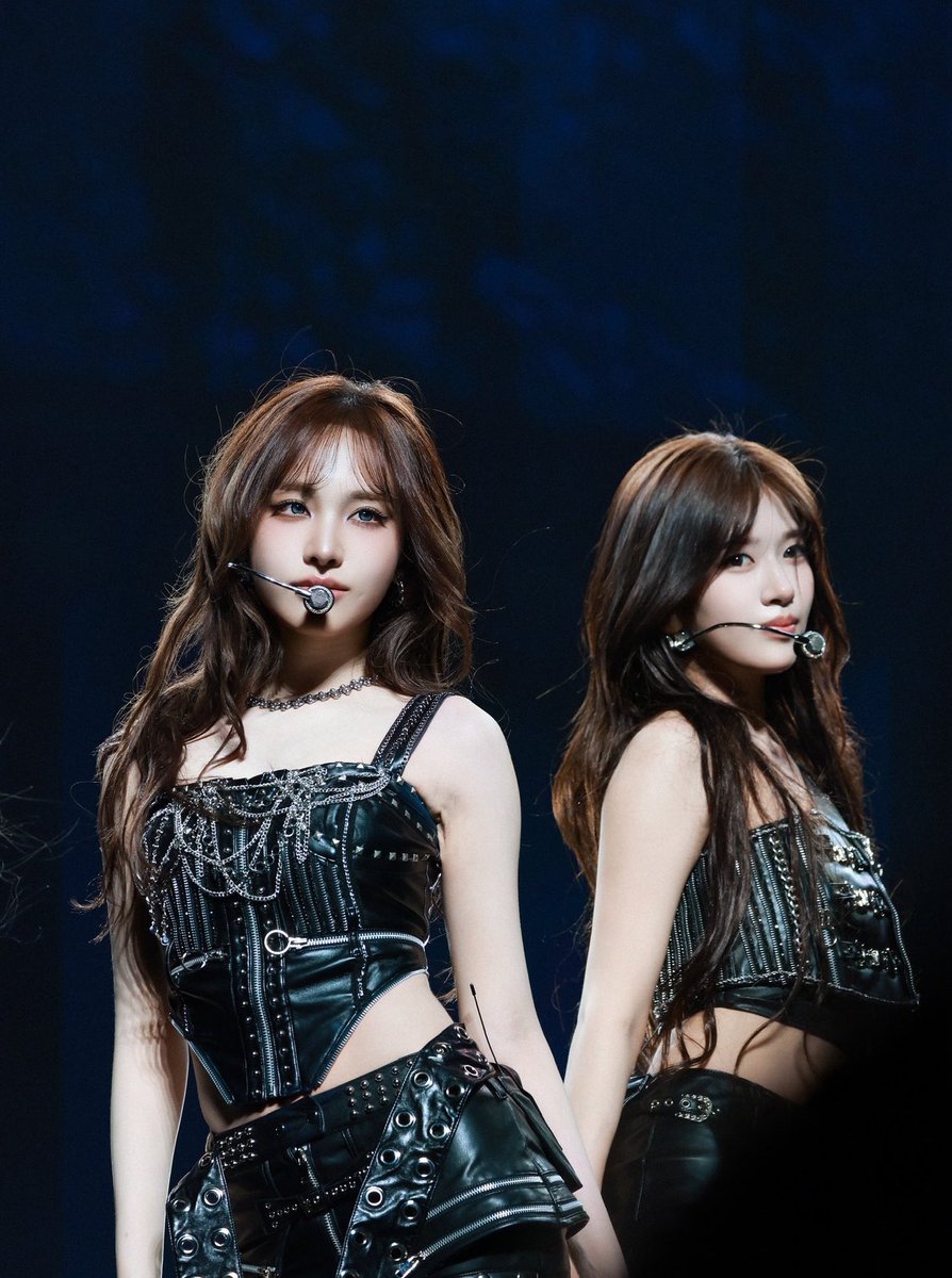 ethcqrl's tweet photo. Best vocal duo in K-pop https://t.co/3poXoEXYdg