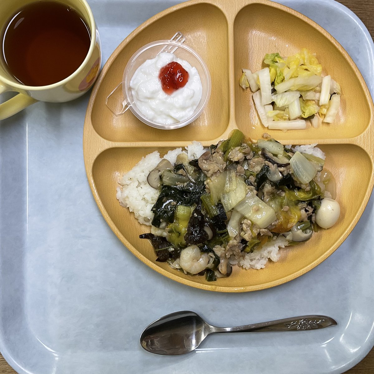 kapumeido's tweet photo. #カプカプランチ
2月は
4日  太巻3種類
18日  中華丼
25日  エビ出汁のチキンスープカレー
でした!
しばらくの間、投稿していませんでした!
また、3月以降しばらくランチはなしです、色々ごめんなさい!! https://t.co/F8tTo8iHMa