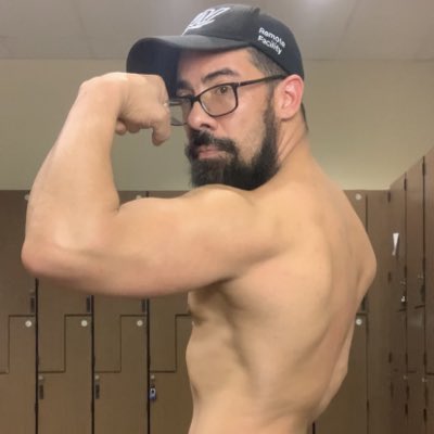 Big dick Latin tweet media