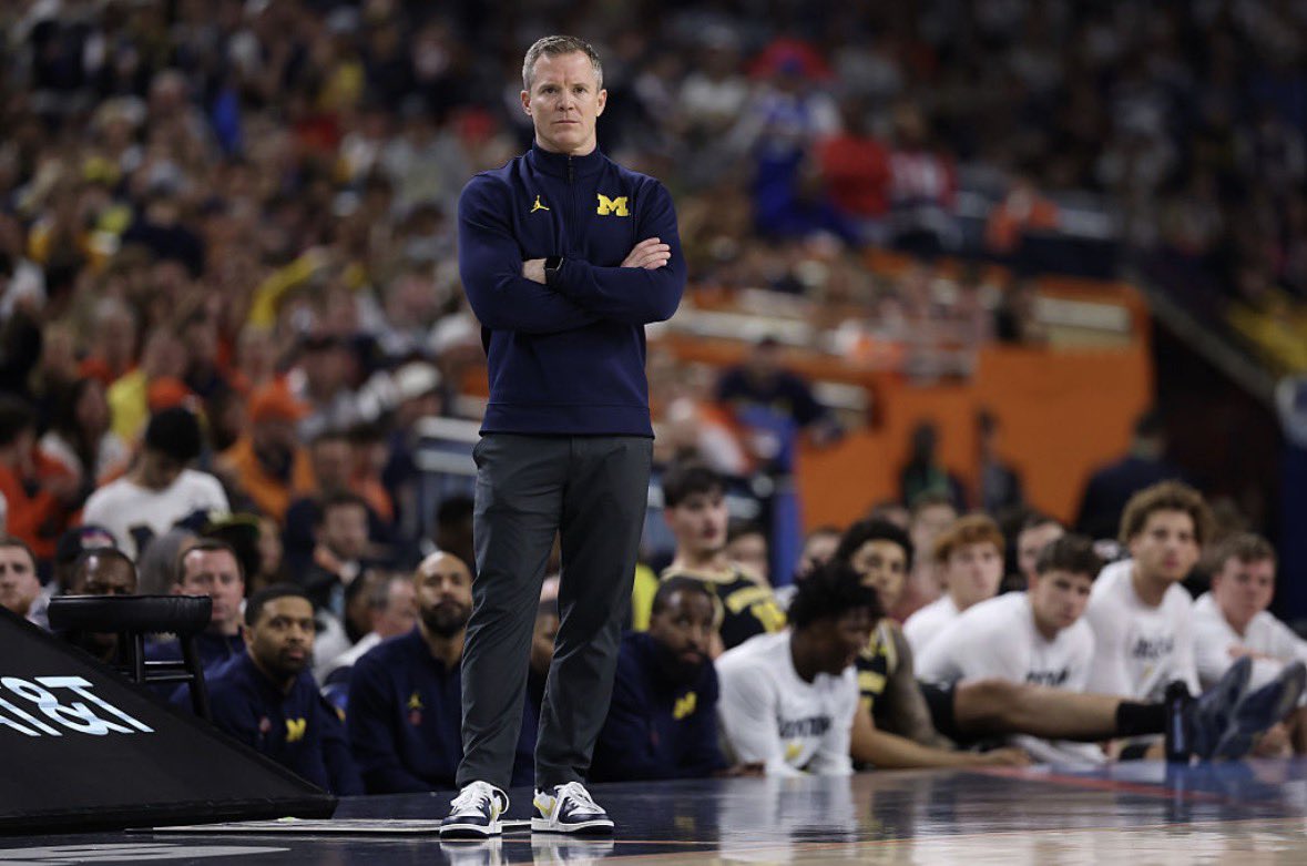 Pete Thamel tweet media