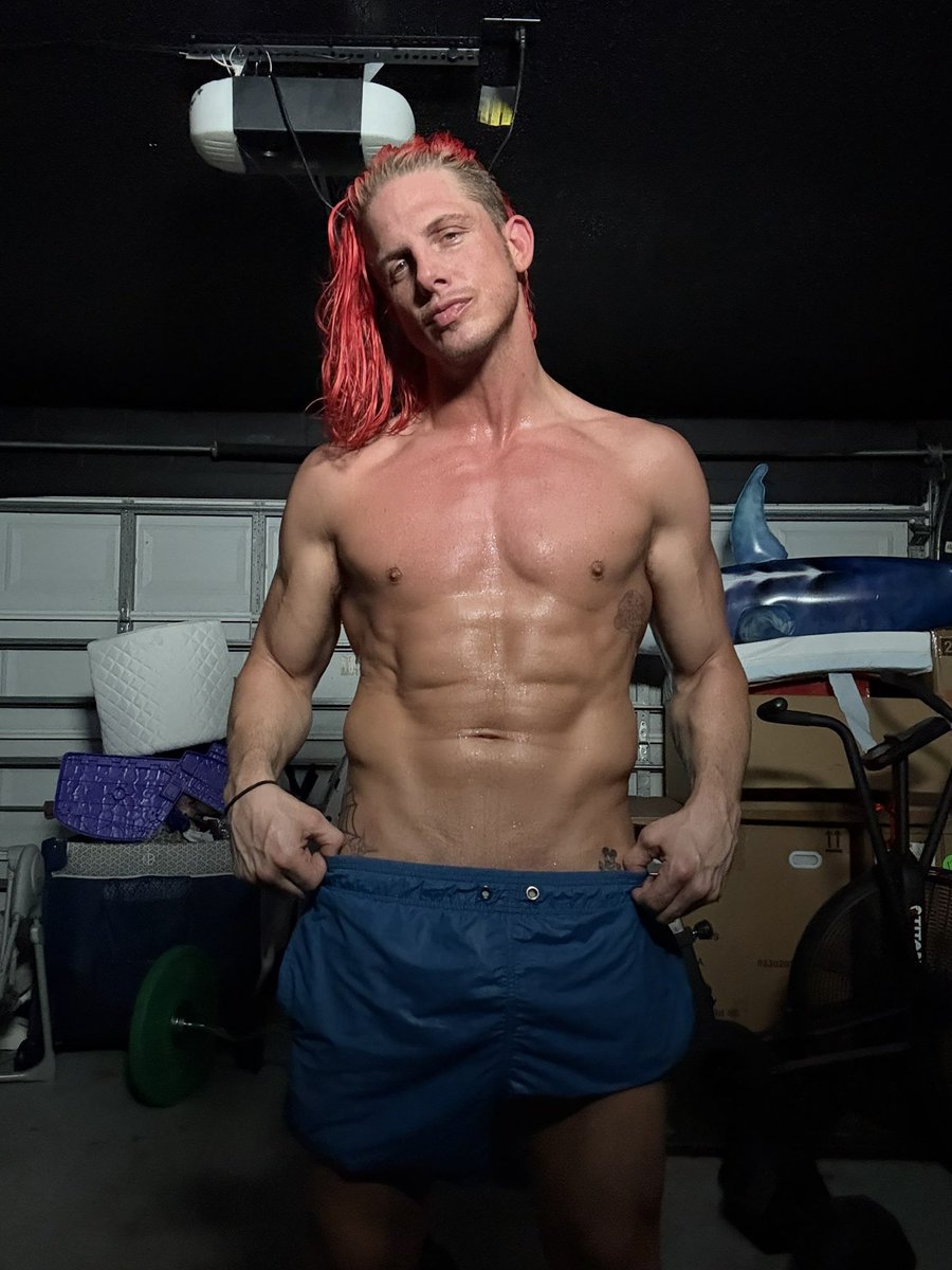 (Not @SuperKingOfBros) tweet media