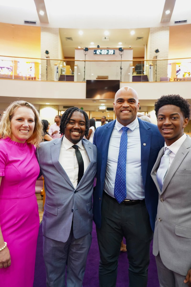 ColinAllredTX's tweet photo. Wishing everyone a blessed and joyful Easter. Today, we celebrate the hope, renewal, and promise this season brings. I’m grateful to be spending Easter at St. Luke UMC and wishing peace and blessings to you and your family. https://t.co/DNuPJUZLiM