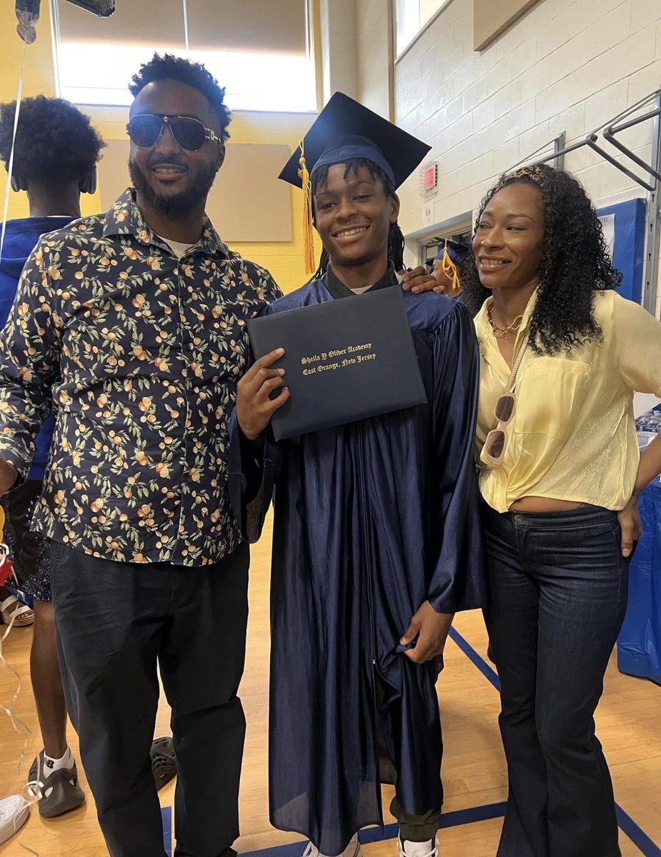 KalelWatson_'s tweet photo. Blessed to see 16 on the Lord’s Resurrection day. I pray to see many more and continue to push through adversity with my family as I grow. 💯 https://t.co/T3bvHGDw6h