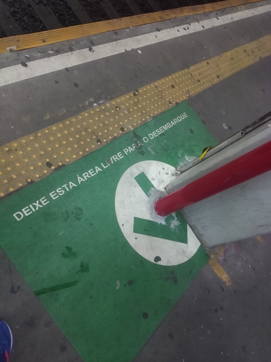 andersonsilves's tweet photo. "tá certin" em Estação de Osasco!

Como que faz, a gente pede licença pra coluna de concreto e o tubo de ferro?

😂😂😂😂 https://t.co/PDSMJFFNyL