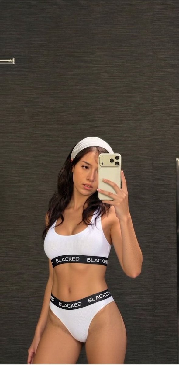 PokiPussy's tweet photo. Me moments before getting gangraped by a group of BBC thugs in the gym locker-room. https://t.co/HlmVaYNthV