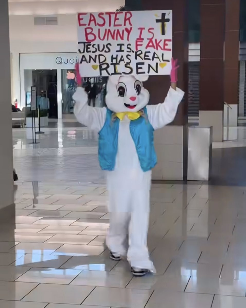 sdhcjsahj's tweet image. Eater Bunny is fake 
Jesus Is Real 
Happy Easter 🇺🇸❤️
#Easter #kag #trump #maga