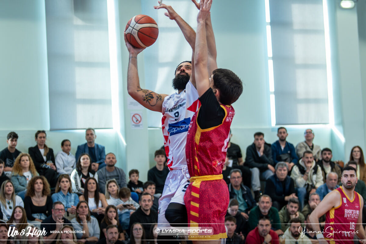 ilialive.gr tweet media