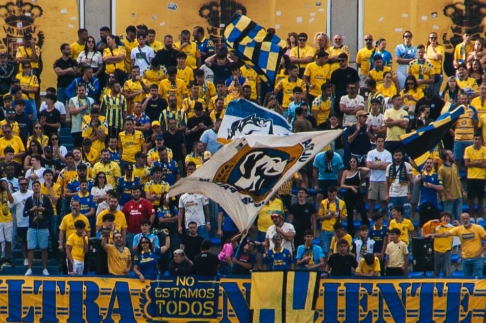 Grupo Ultra Naciente tweet media