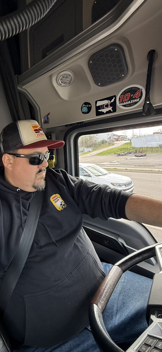 indietrucker tweet media