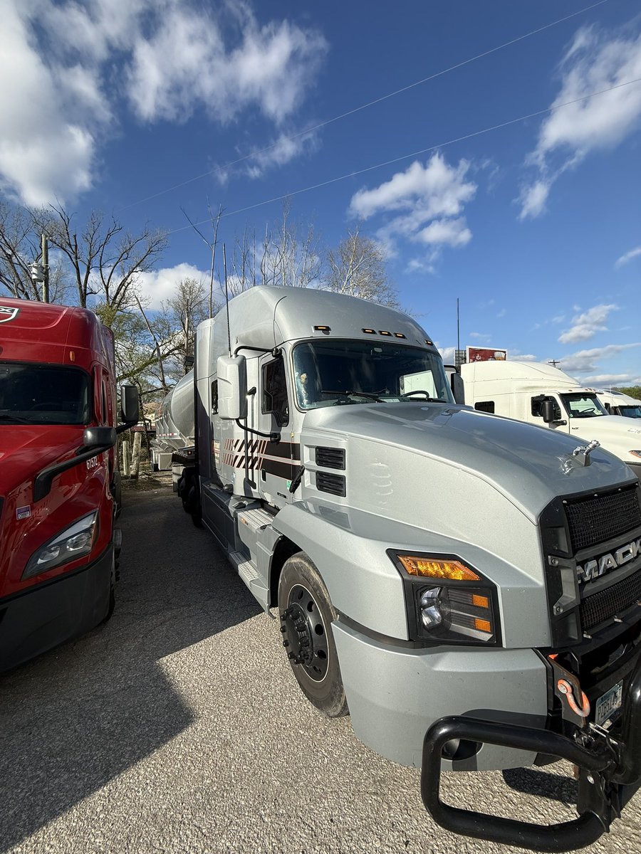 indietrucker tweet media