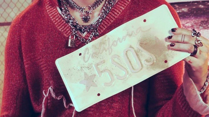 hailey ★ᯓ 52 / 68 / 106 / 150 tweet media