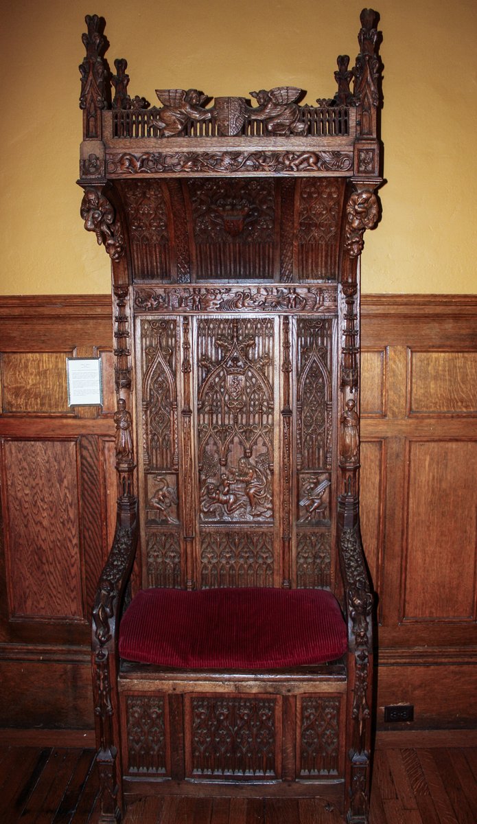 StephenGarone's tweet image. This chair at the Cupples House in #StLouis, #Missouri, is one of the world's best #charis. Discover more at stephentravels.com/top5/chairs @SLU_Official  🇺🇸🪑