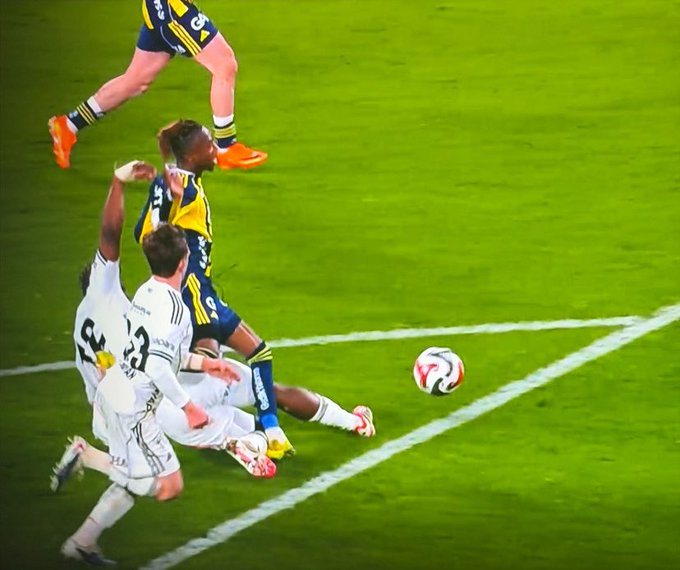 Forever GS tweet media