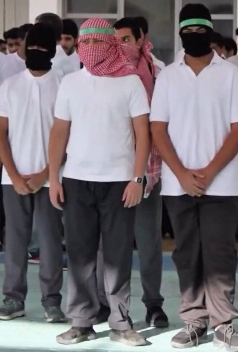 مطلق الفتح tweet media