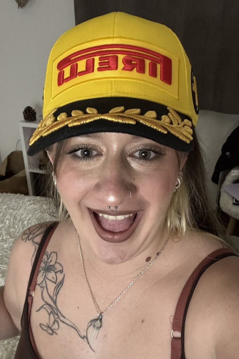 ⁴⁴ʍǝ˥ tweet media