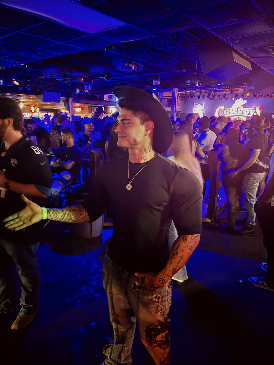 É o Davi Kneip, ta bom ?! 🔥 (@davikneip) on Twitter photo 