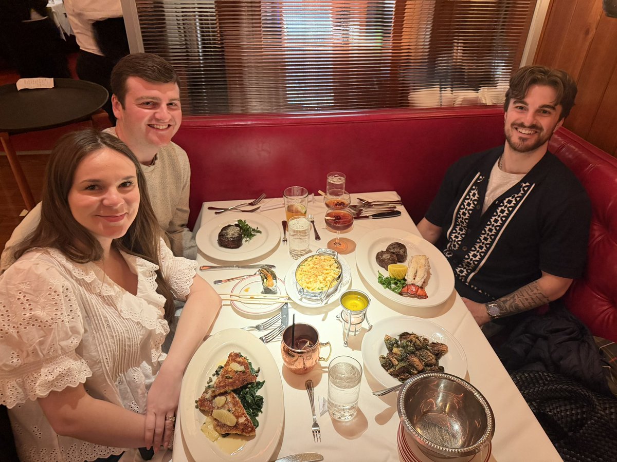 Shaw’s Crab House … 4/3/2026

Business as usual. 

<a href="/BAStreams_/">BA Streams</a>