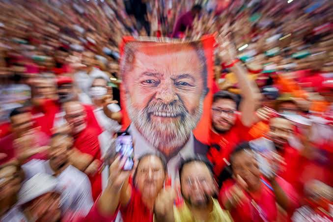 UpdateCharts tweet media