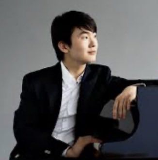 jewel_me_'s tweet image. April 6, 2026 7:30pm
Joseph Meyerhoff Symphony Hall
Baltimore, USA 🇺🇸

my.bsomusic.org/overview/19808

Seong-Jin Cho 🎹

BACH Partita No. 1 in B-flat Major
SCHOENBERG Suite for Piano
SCHUMANN Faschingsschwank aus Wien “Carnival Scenes from Vienna”
CHOPIN 14 Waltzes

#SeongJinCho🪄💫