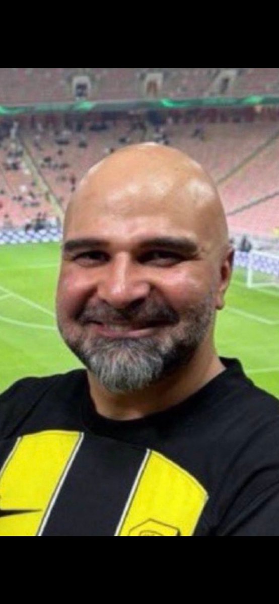 baskeen's tweet photo. أخس رئيس مر على تاريخ نادي #الاتحاد 
كذب على الجمهور
عشم الجمهور 
ضاعت كثير من حقوق النادي في فترته
مسك النادي وهو بطل الدوري والكاس

@FahdCynndy https://t.co/sbG9iy4chW