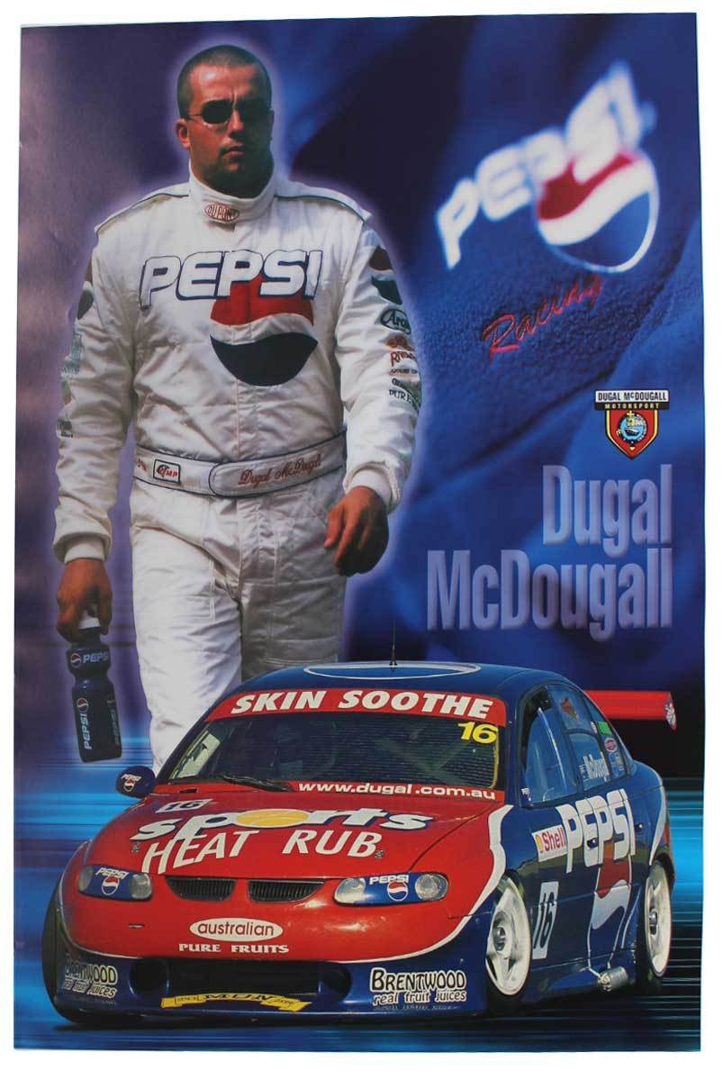 Kyle Busch a 240 km/h con un fierro en la mochila tweet media