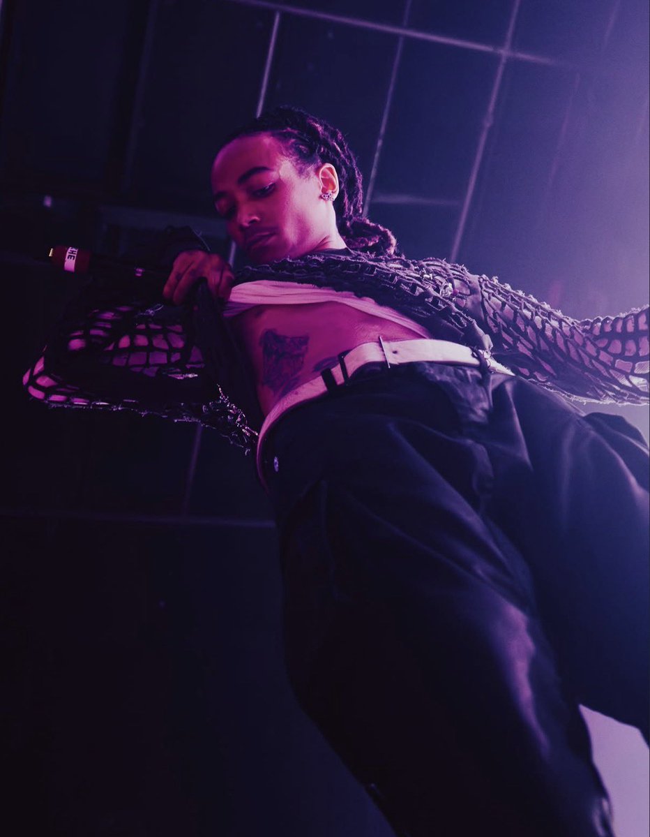 Che.Outpost tweet media