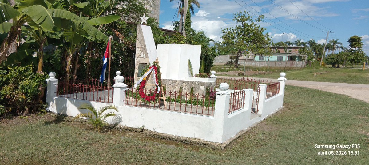 AngelMatosTorr2's tweet photo. Como es tradición rememoramos hoy el 68 aniversario de la caída en combate en Baire de nuestro mártires Adolfo García Funes(tato funes), Cándido Alvarez Mendoza y Luis Benito Trinchet.
#Contramaestre
#SantiagoDeCuba https://t.co/5XN7aGuYmd