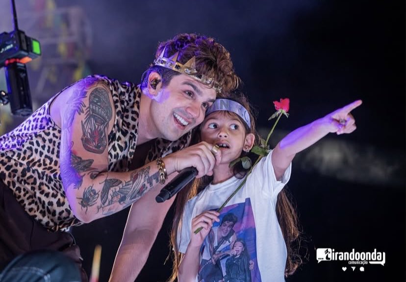 todo dia uma foto do luan sorrindo tweet media