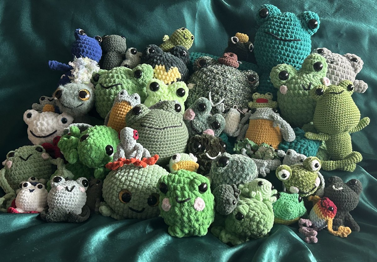 x - julia tweet media