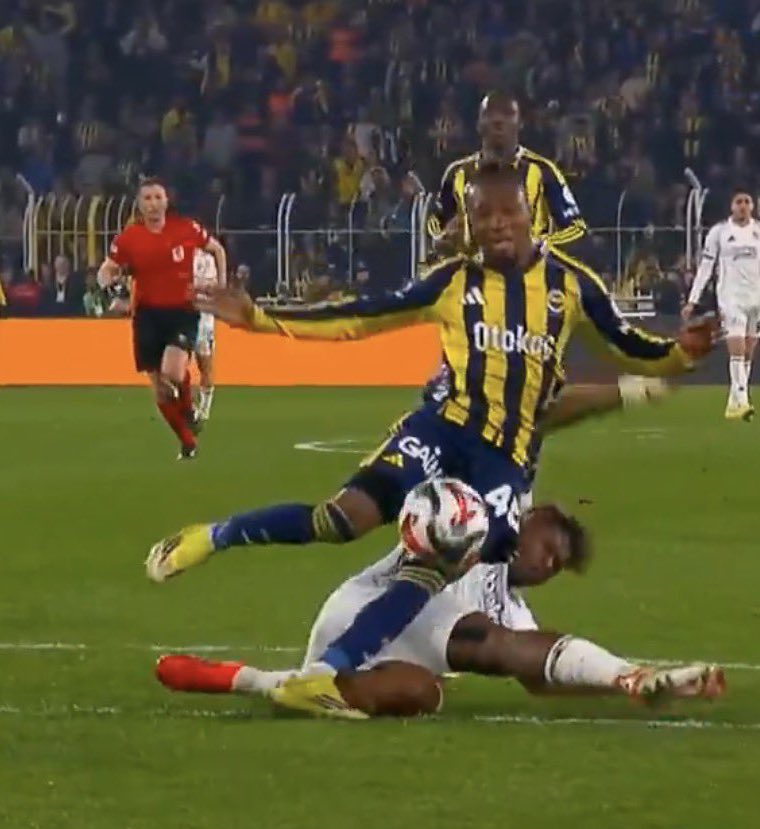 Fenerbahçe Neferi tweet media