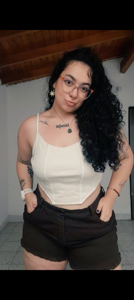 catalina tweet media