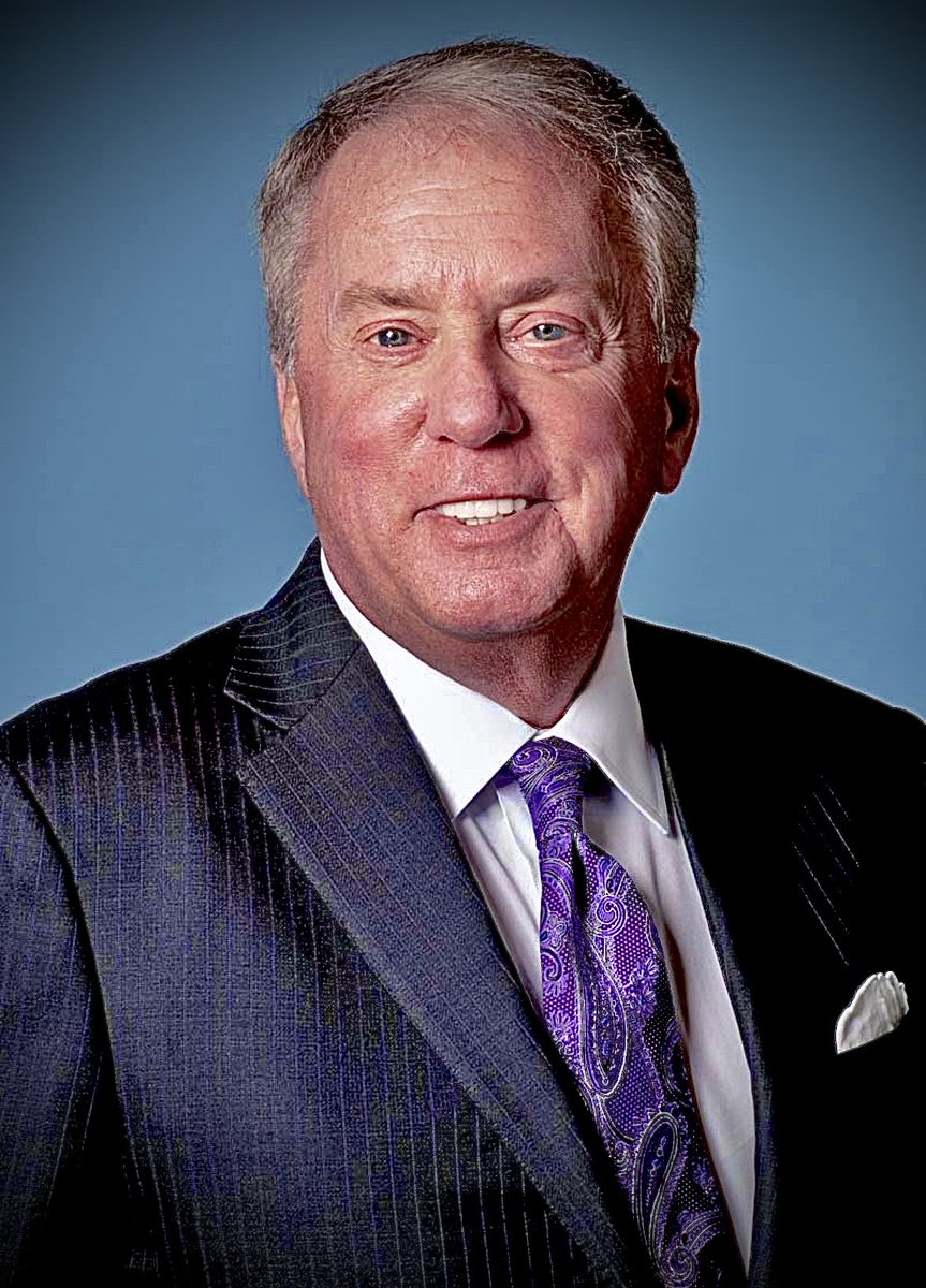 AToningPhoenix tweet media