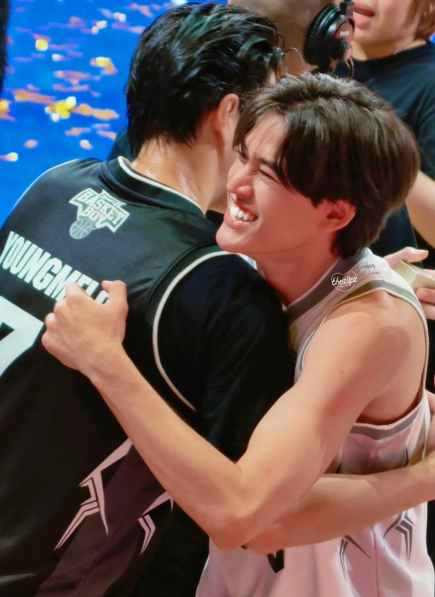 theziipz🥦💚 tweet media