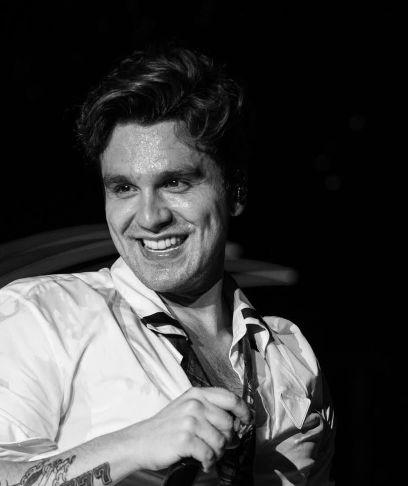 todo dia uma foto do luan sorrindo tweet media