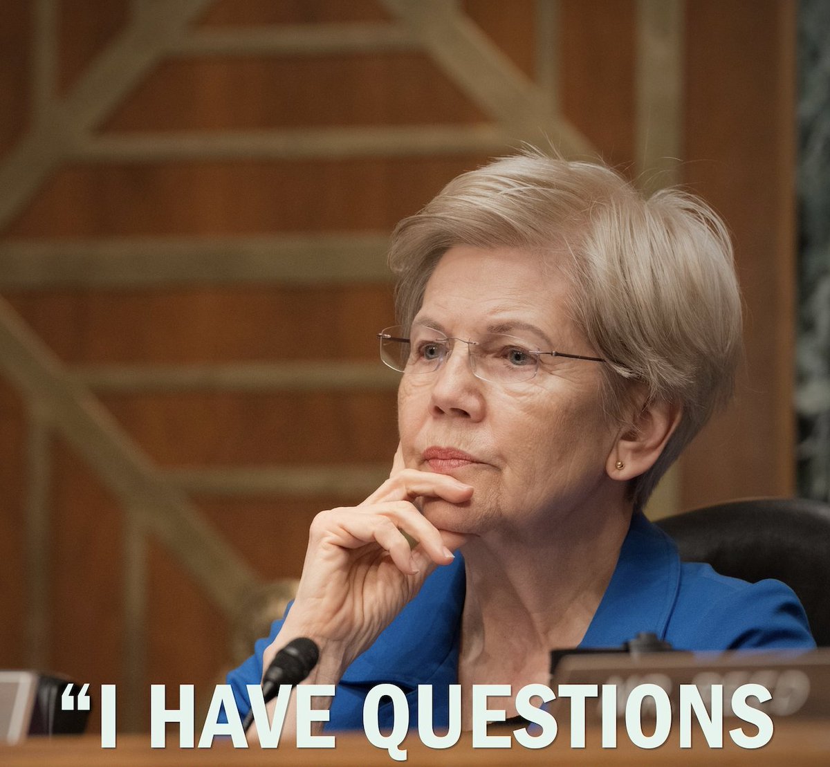 a funny sculpture 🗿 tweet media