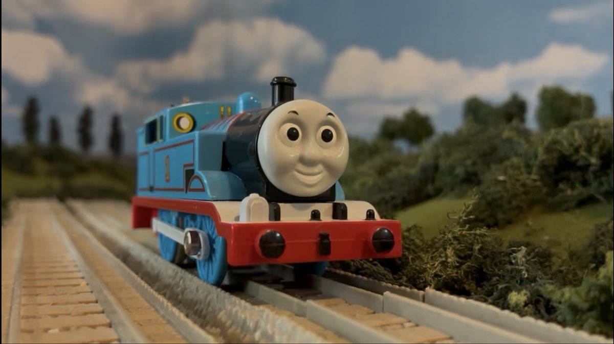 I remember a long while ago I use to yearn for a relationship but now I rather be single since that means more time for my trains!!! Who is with me on this???