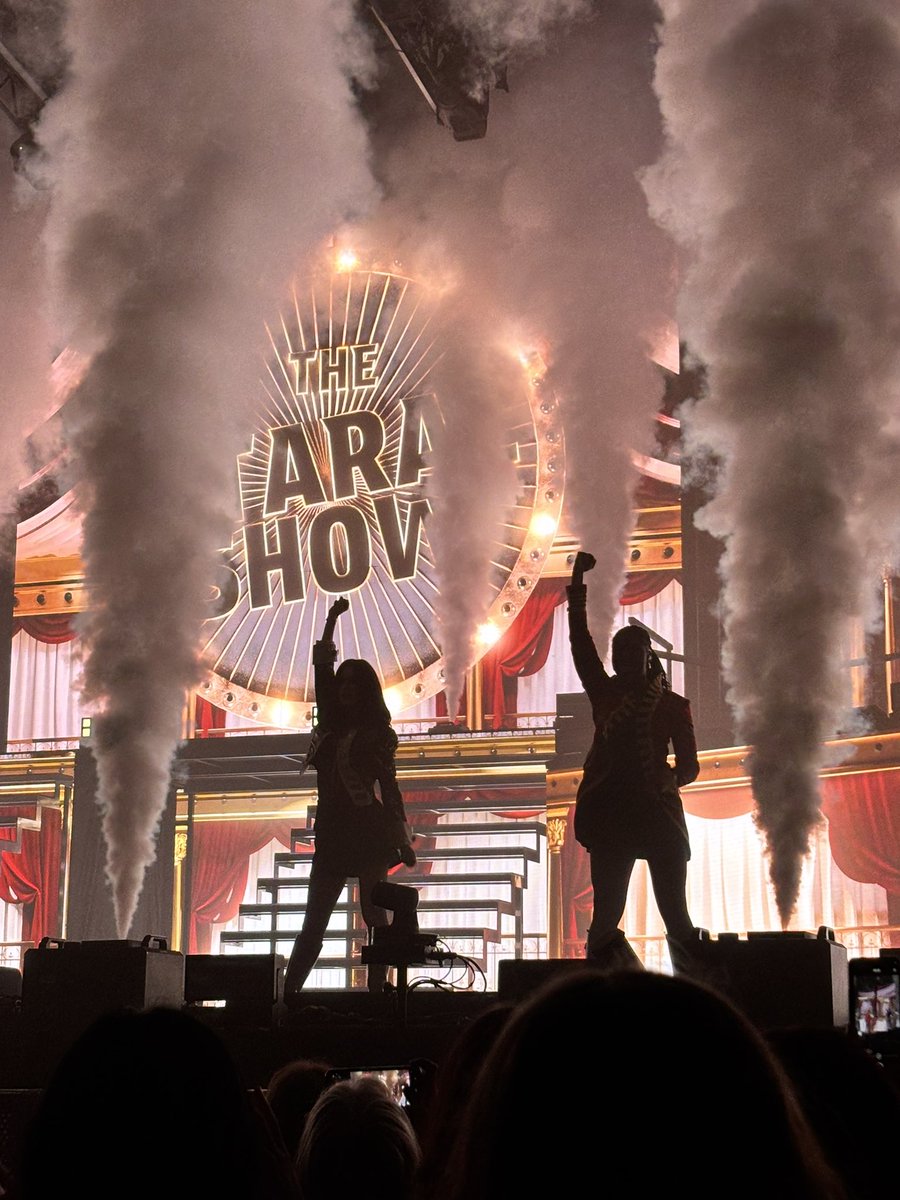 ℳ𝒶𝓇𝒾𝓃𝑒 🍎🏹 tweet media