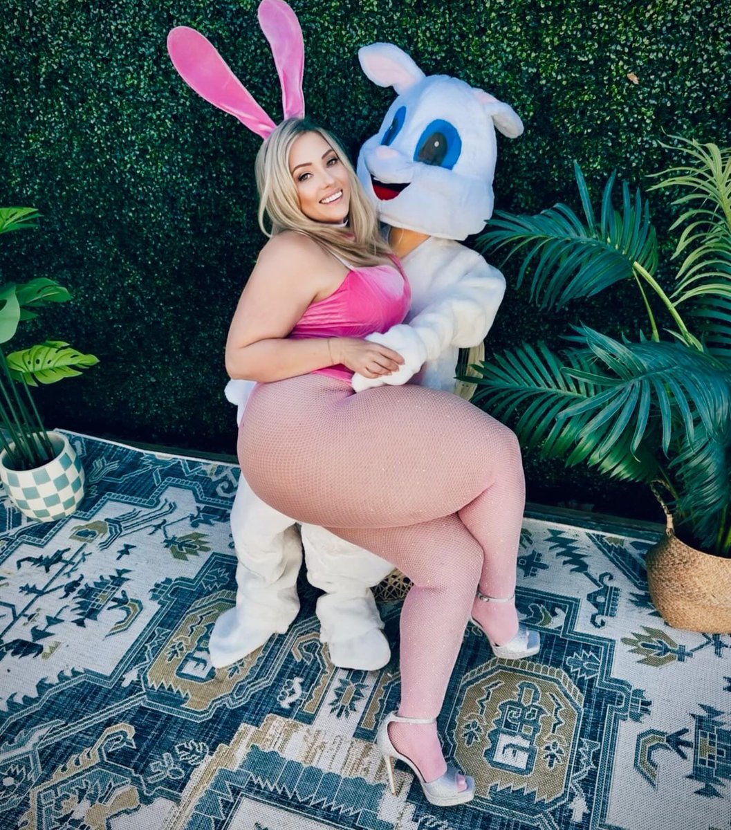 Emma St. James ❄️ tweet media